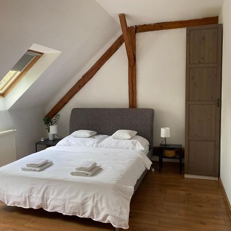 Sunny Attic Apartment Zólyom Kültér fotó