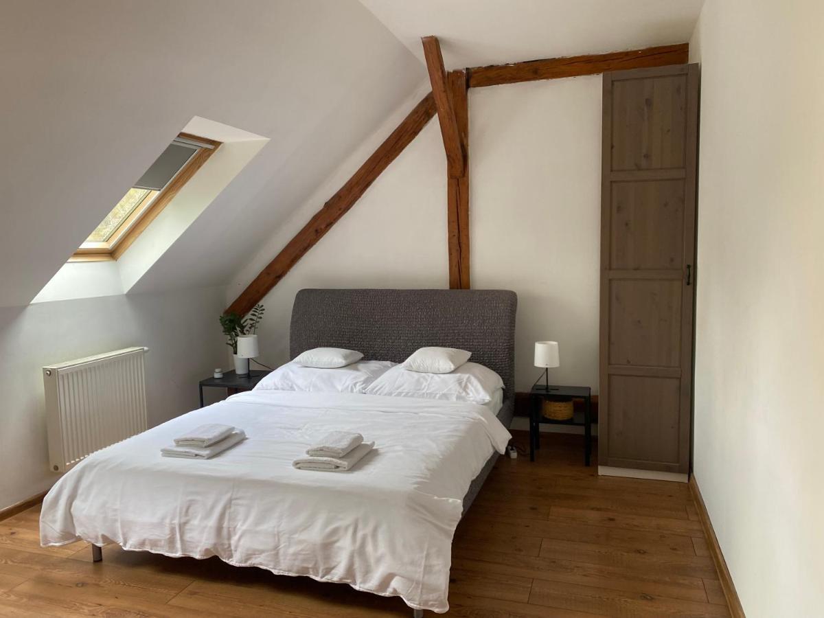 Sunny Attic Apartment Zólyom Kültér fotó